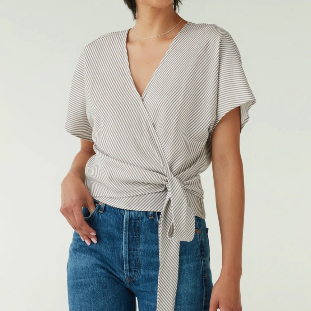 Vetta short sleeve the convertible tie wrap blouse